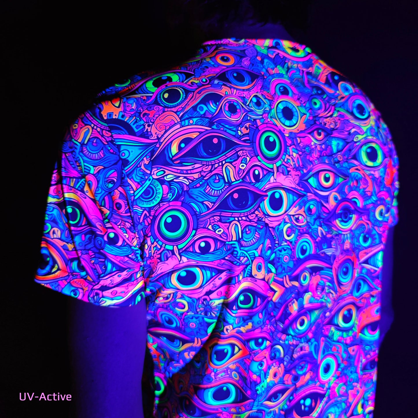 All eyes on me Blacklight UV active T-shirt