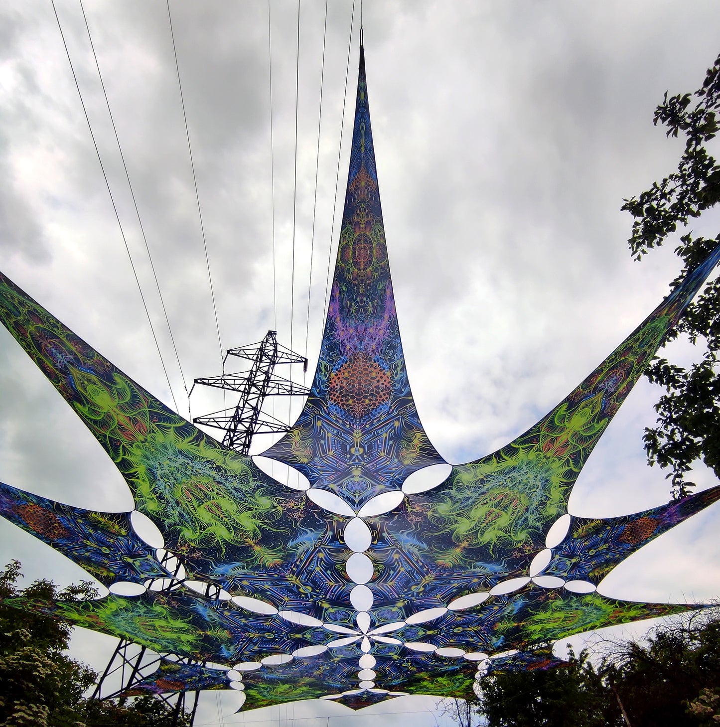 Universe Mind Canopy UV-Active Blacklight