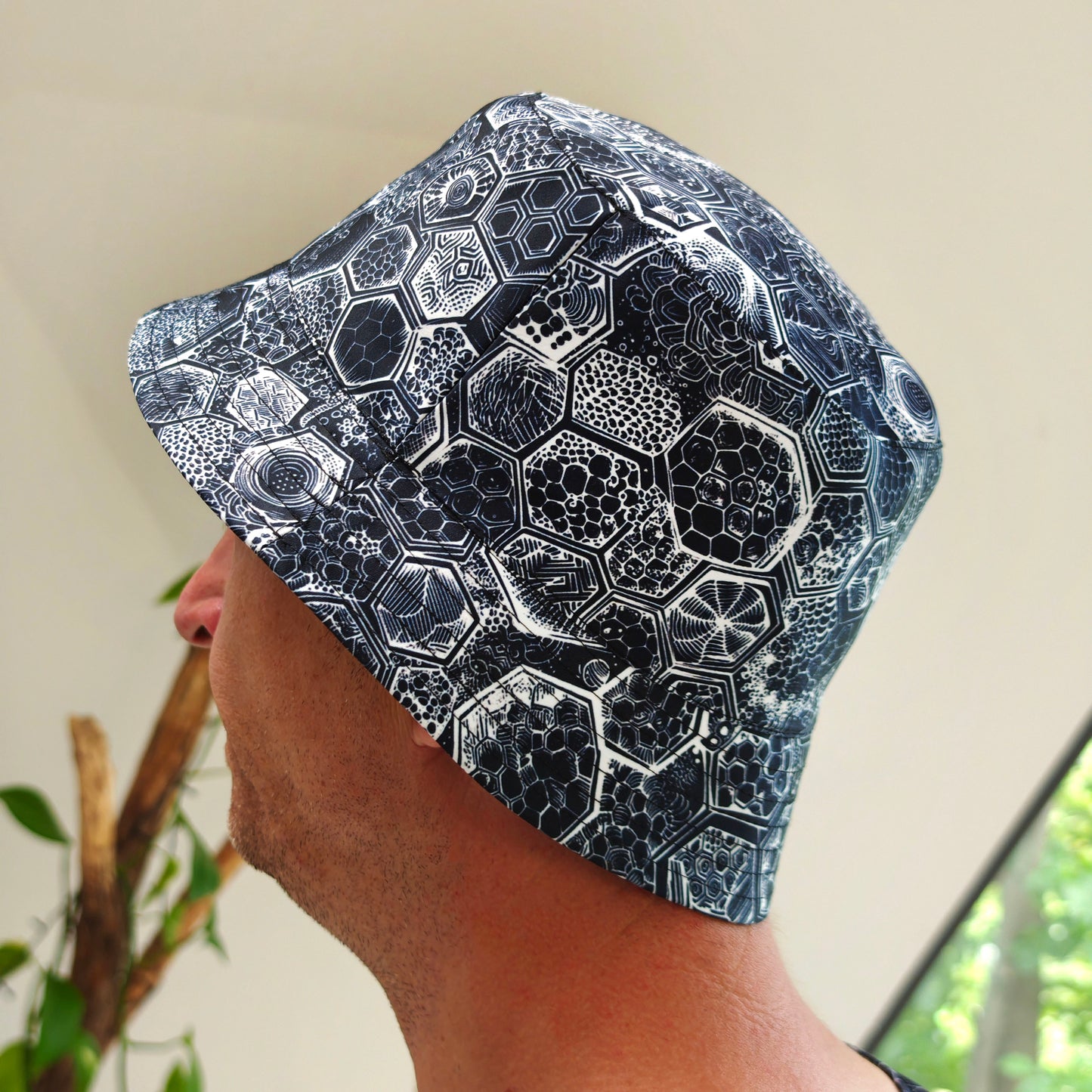Honeycombs Panama, Blacklight UV active bucket hat