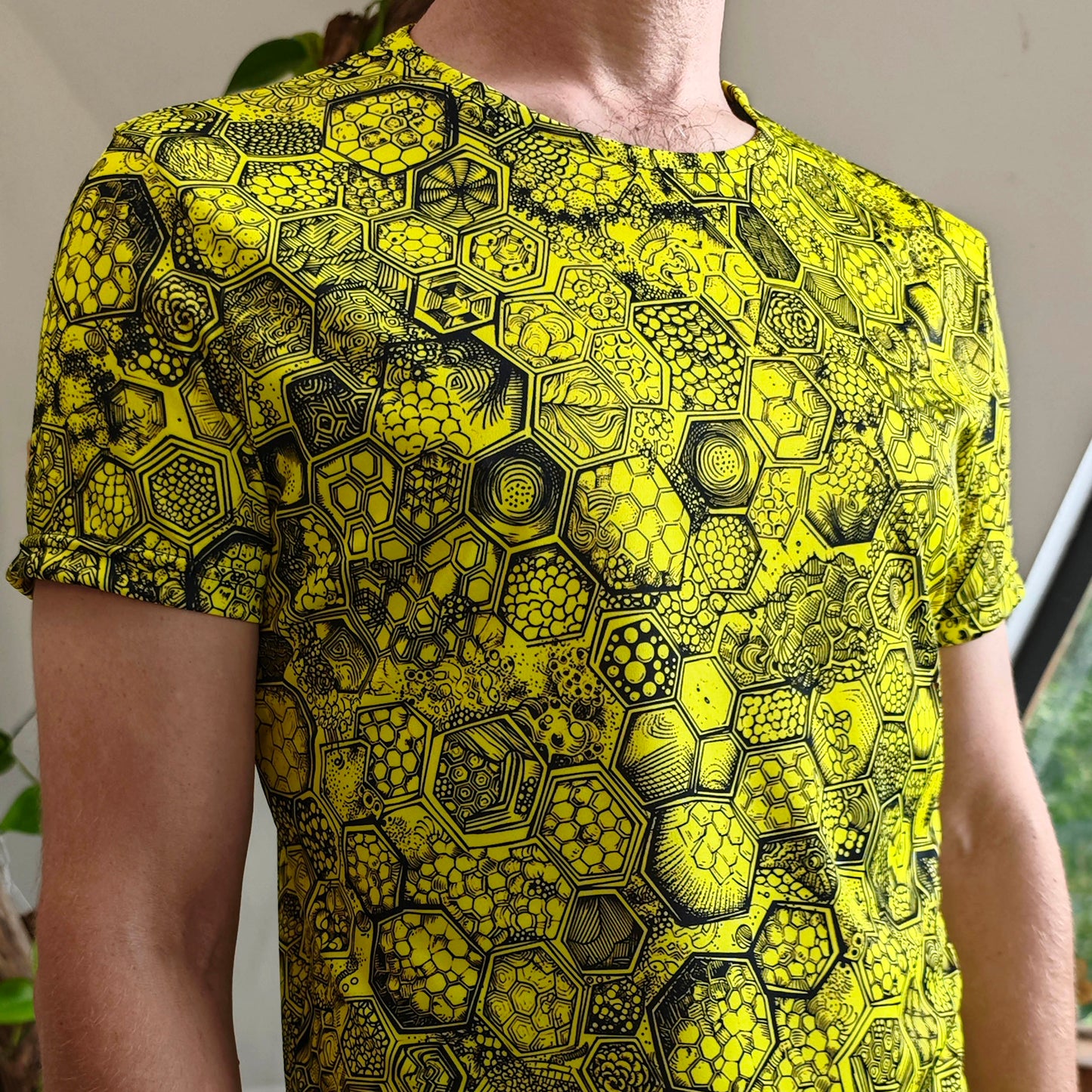 Honeycombs Blacklight UV active T-shirt