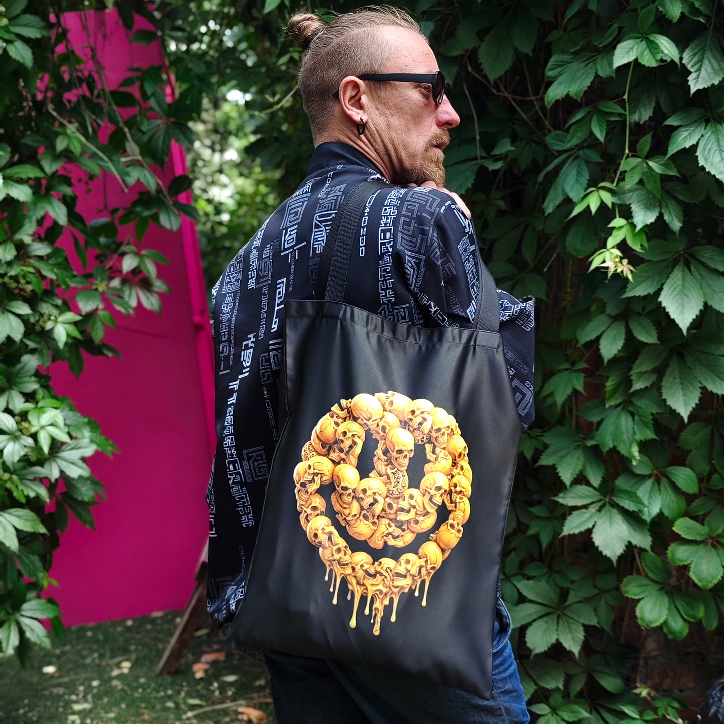 Smile Blacklight UV active shopper bag