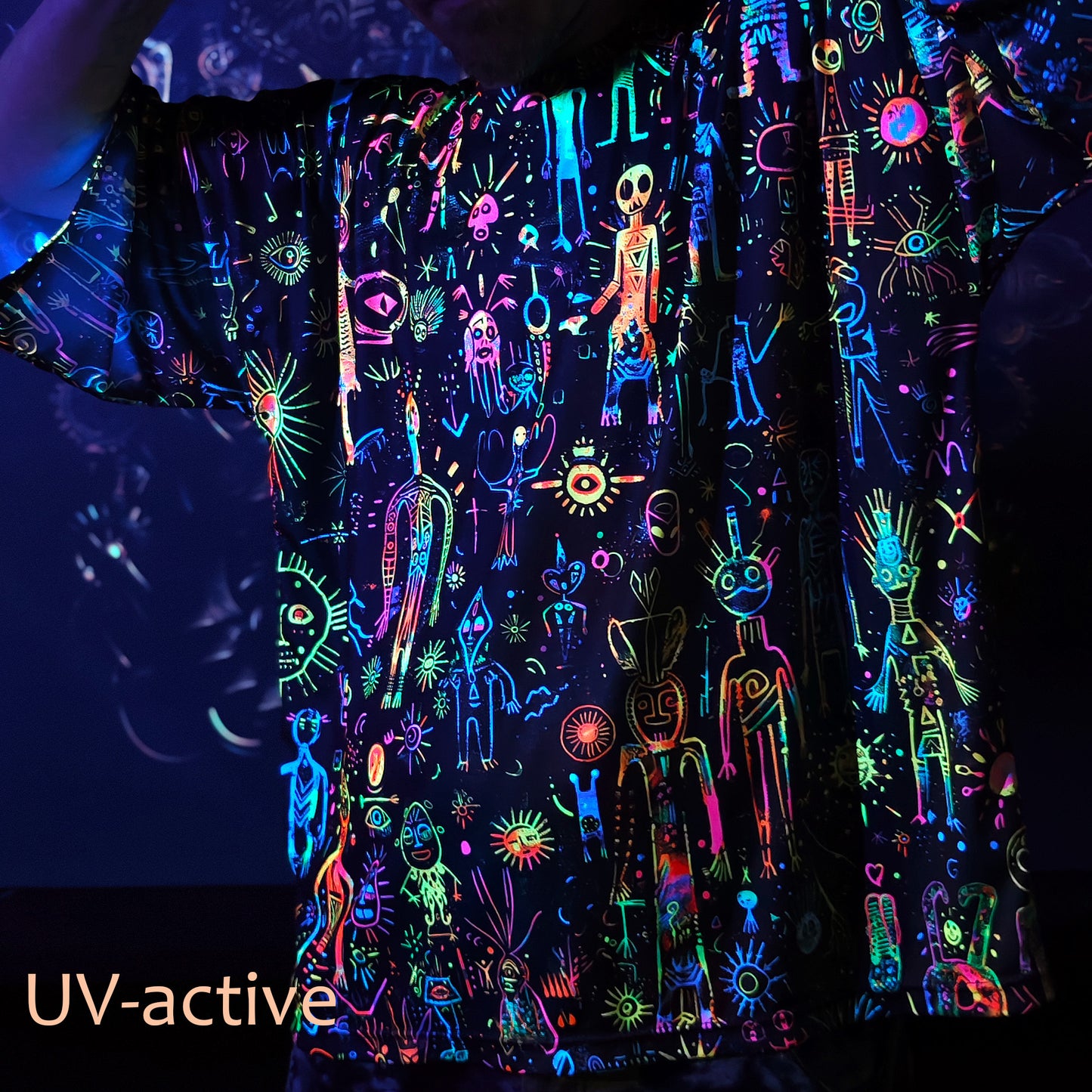 Shamanic Street Art Oversize T-shirt UV active Blacklight
