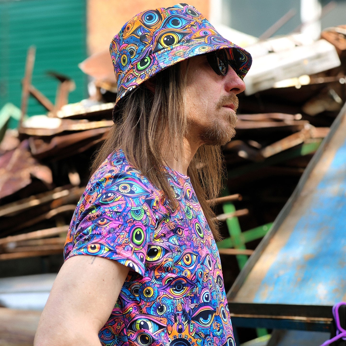 All eyes on me - Set of a Panama Hat and T-shirt UV Reactive