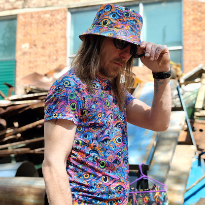 All eyes on me - Set of a Panama Hat and T-shirt UV Reactive