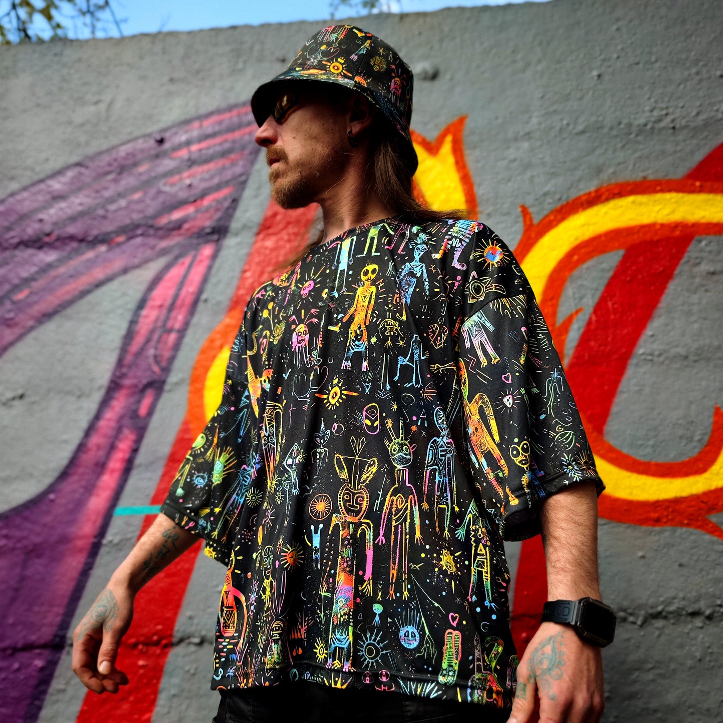 Shamanic Street Art Oversize T-shirt UV active Blacklight