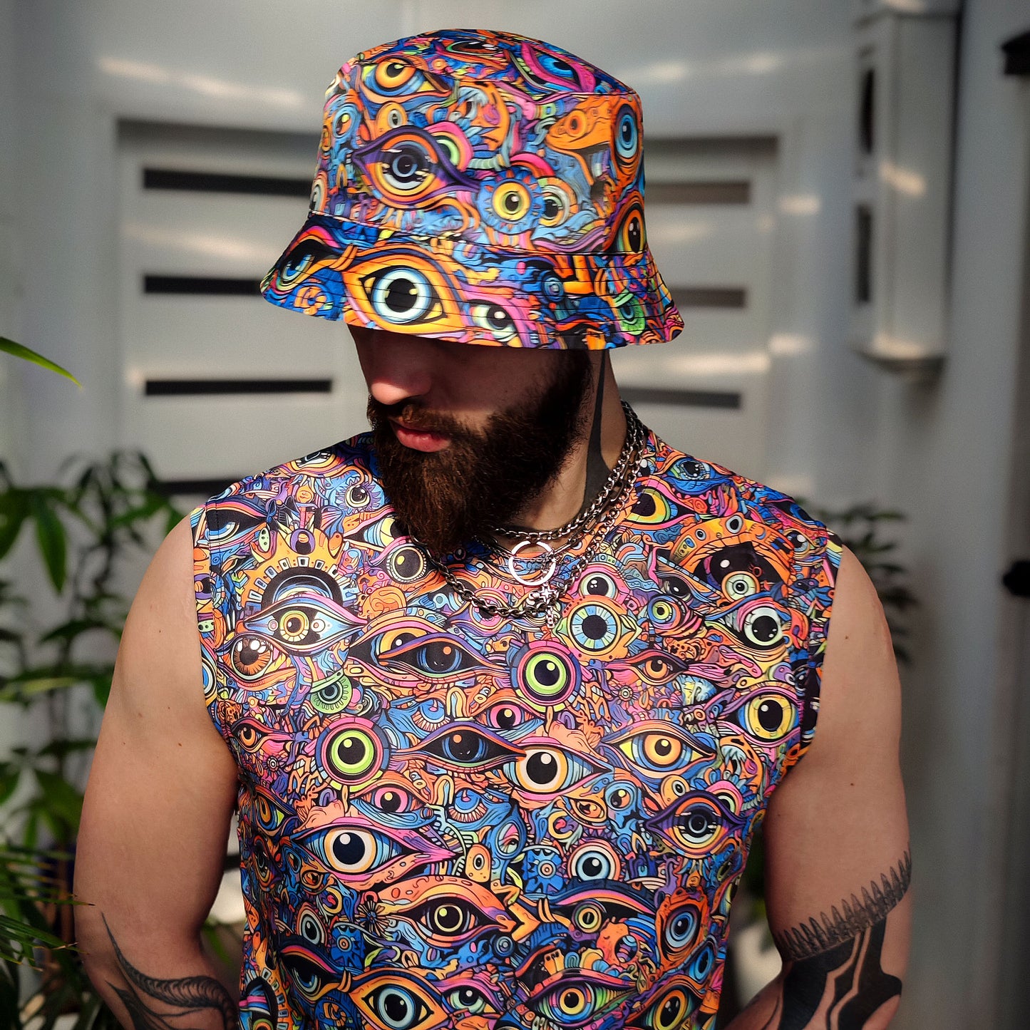 All eyes on me - Set Consisting of a Panama Hat and Sleeveless T-shirt UV Reactive