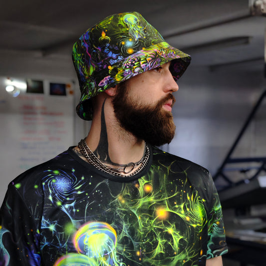 Jellyfish Set Consisting of a Panama Hat and T-shirt UV Reactive