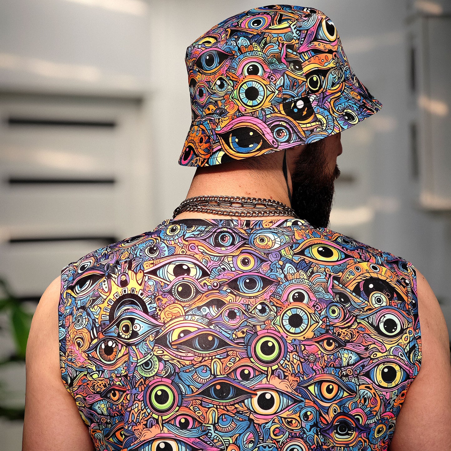 All eyes on me - Set Consisting of a Panama Hat and Sleeveless T-shirt UV Reactive