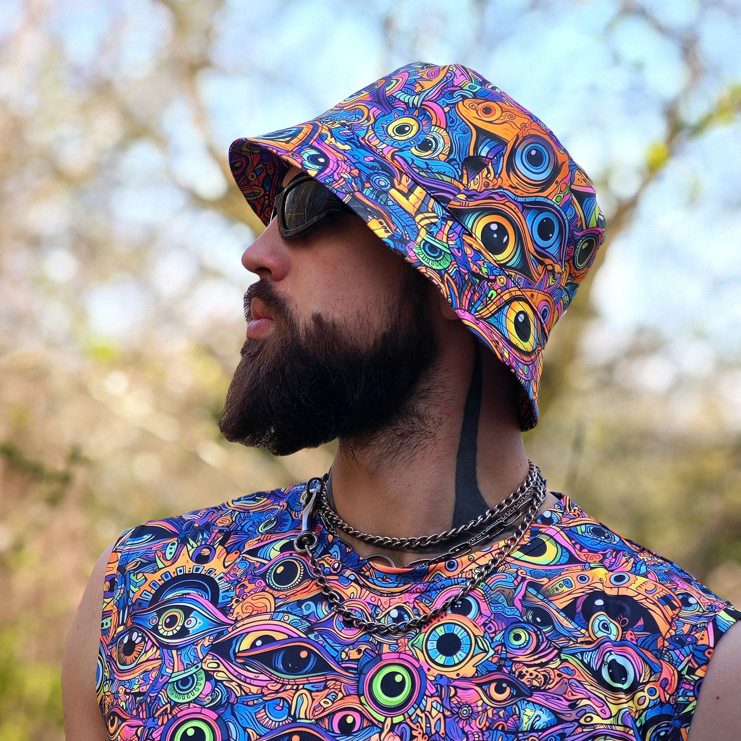 All eyes on me - Set Consisting of a Panama Hat and Sleeveless T-shirt UV Reactive
