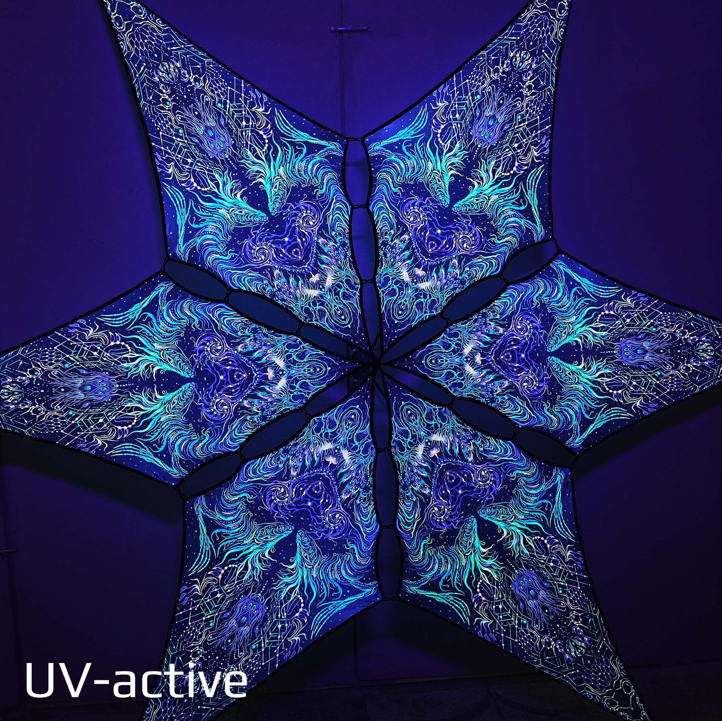 Lizard Canopy UV Active Blacklight Decor
