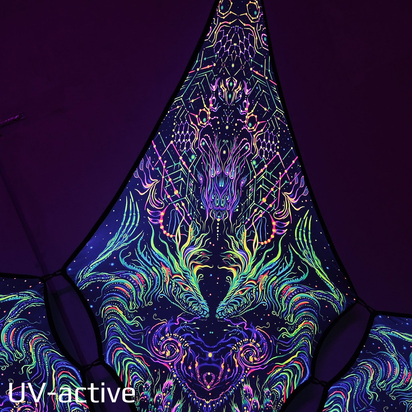 Lizard Canopy UV Active Blacklight Decor