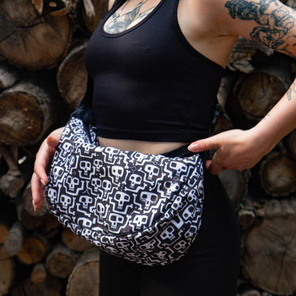UV active bag Skull Pattern