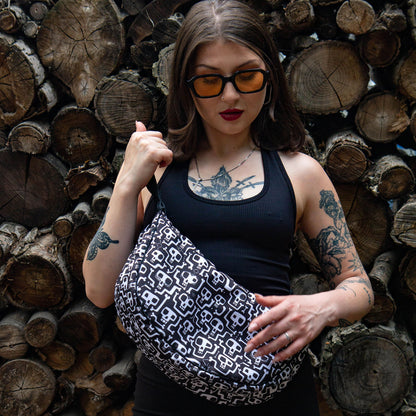 UV active bag Skull Pattern
