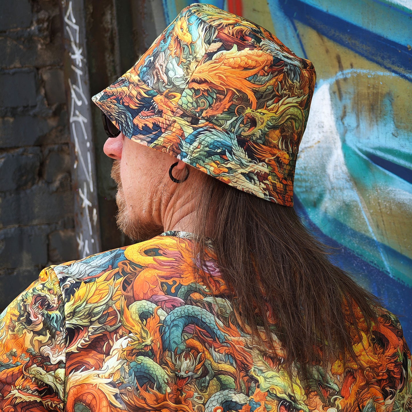 Asian Dragon Set Consisting of a Panama Hat and T-shirt UV Reactive