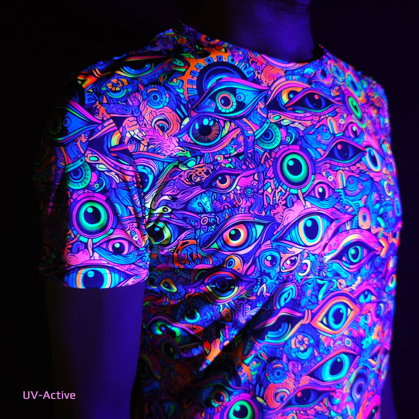 All eyes on me Blacklight UV active T-shirt