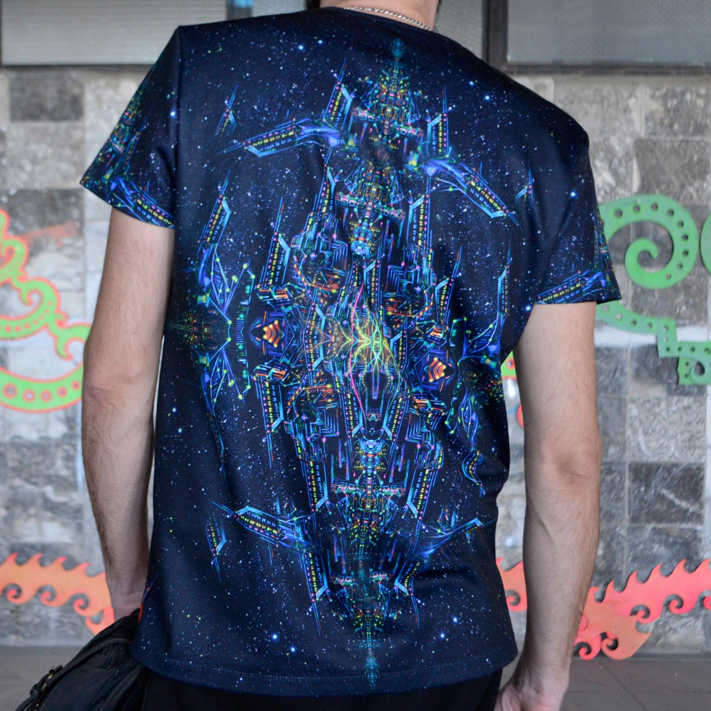 Astronaut's fiery journey T-shirt UV active Blacklight - Artrama