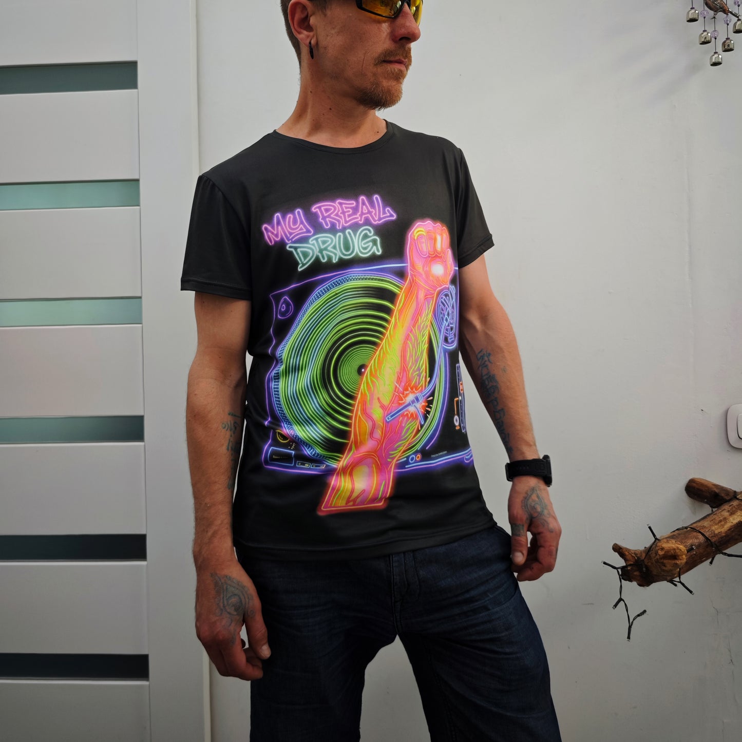 Neon Music Vinyl DJ T-shirt UV active Blacklight