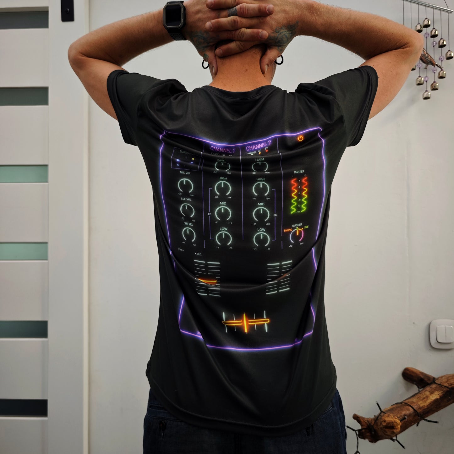 Neon Music Vinyl DJ T-shirt UV active Blacklight