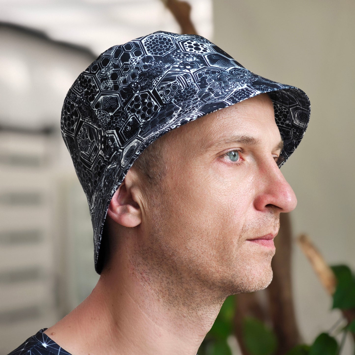 Honeycombs Panama, Blacklight UV active bucket hat