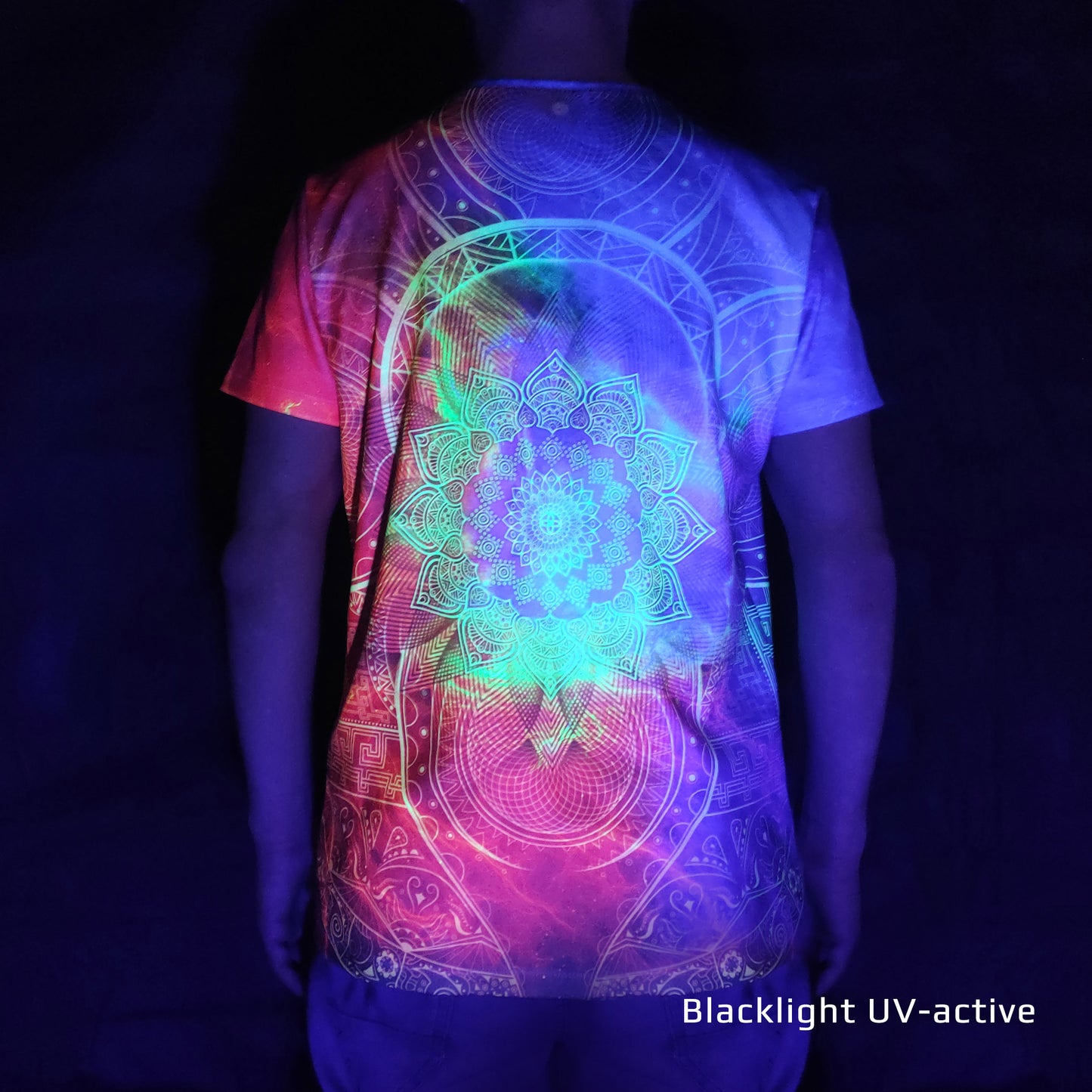 Love Men Blacklight UV active T-shirt - Artrama