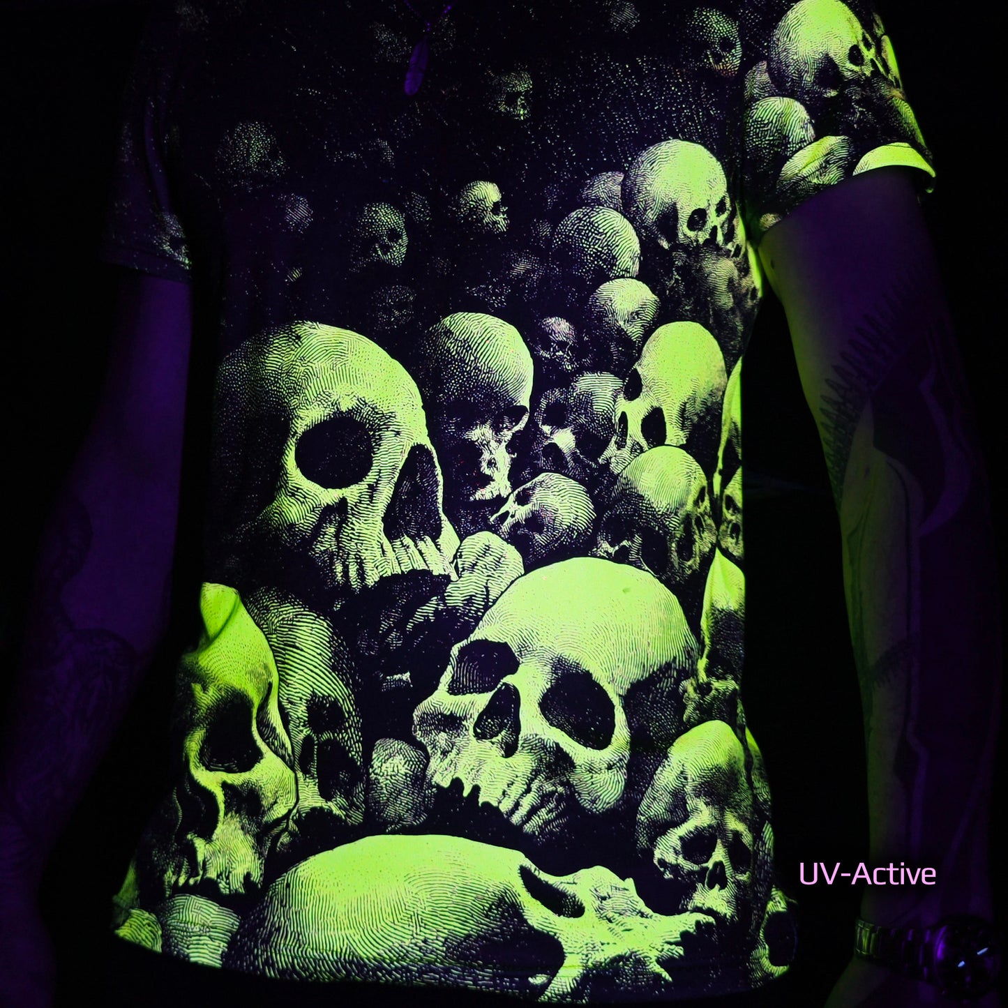 Pile of Skulls Blacklight UV active T-shirt
